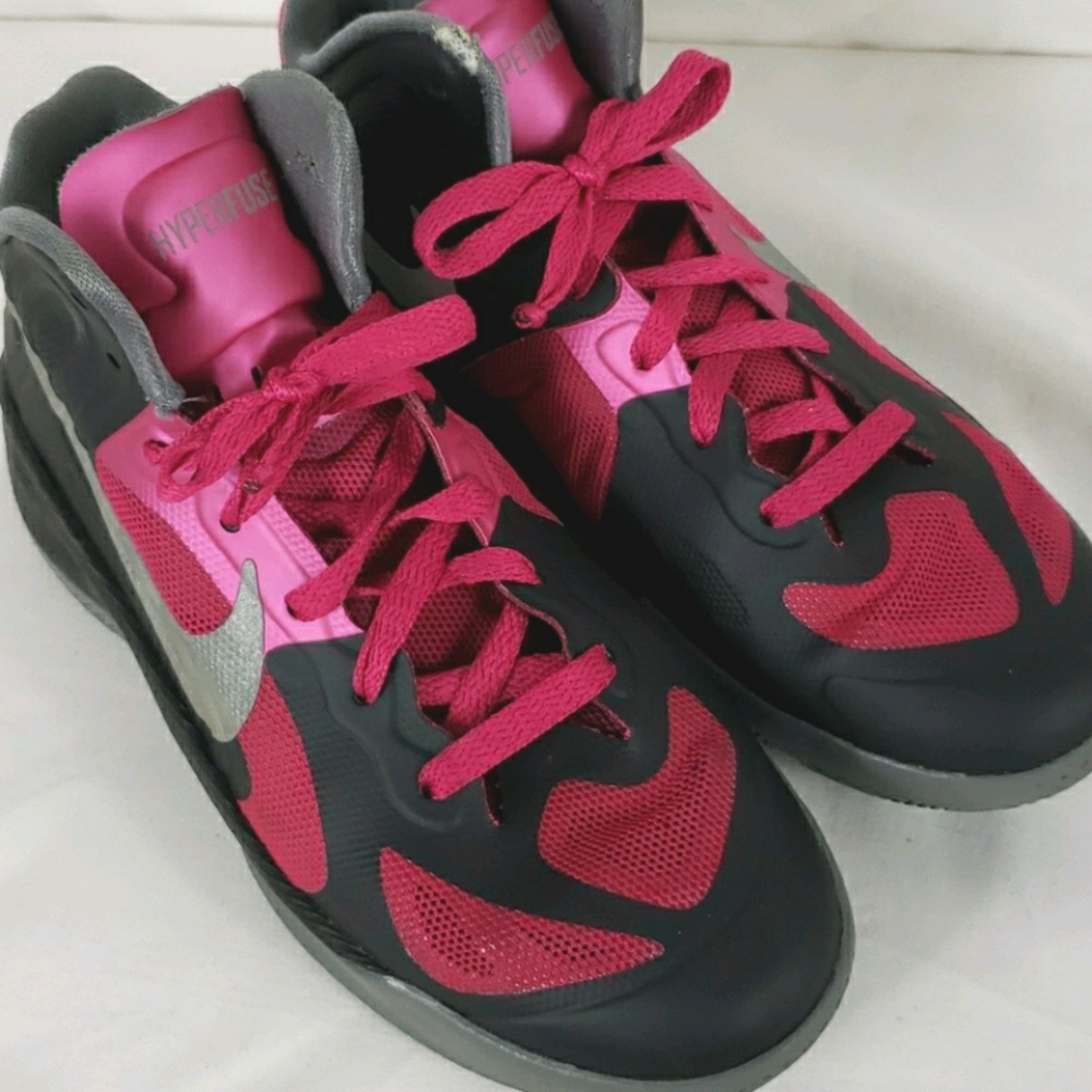 Nike Hyperfuse Youth Shoes Black/Pink Size 4.5Y